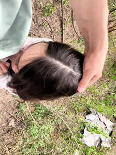【姐弟恋露脸户外】好身材颜值反差婊驾车树林野战,被小伙颜射一次,内射一次!