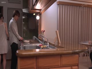 WAAA_426_偷看阿姨的無防備的無胸罩巨乳…被她發現之後憤怒的痴女變化！勃起的雞雞，大屁股，淫蕩！從高潮到精子逆流為止多次內射
